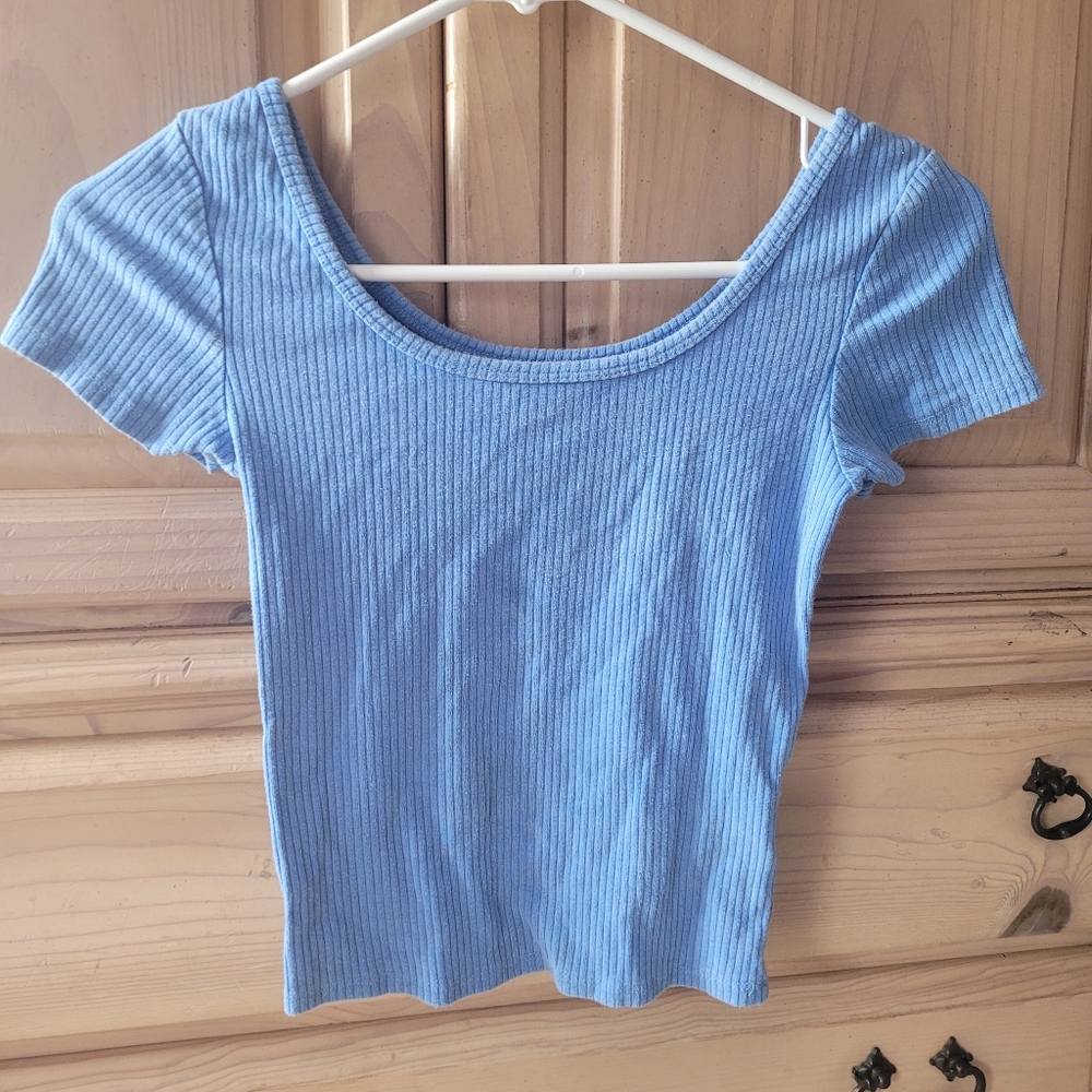 Blue crop top
